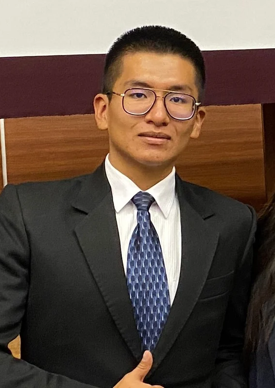 Russell Leonardo Riveros Luna - Medicina